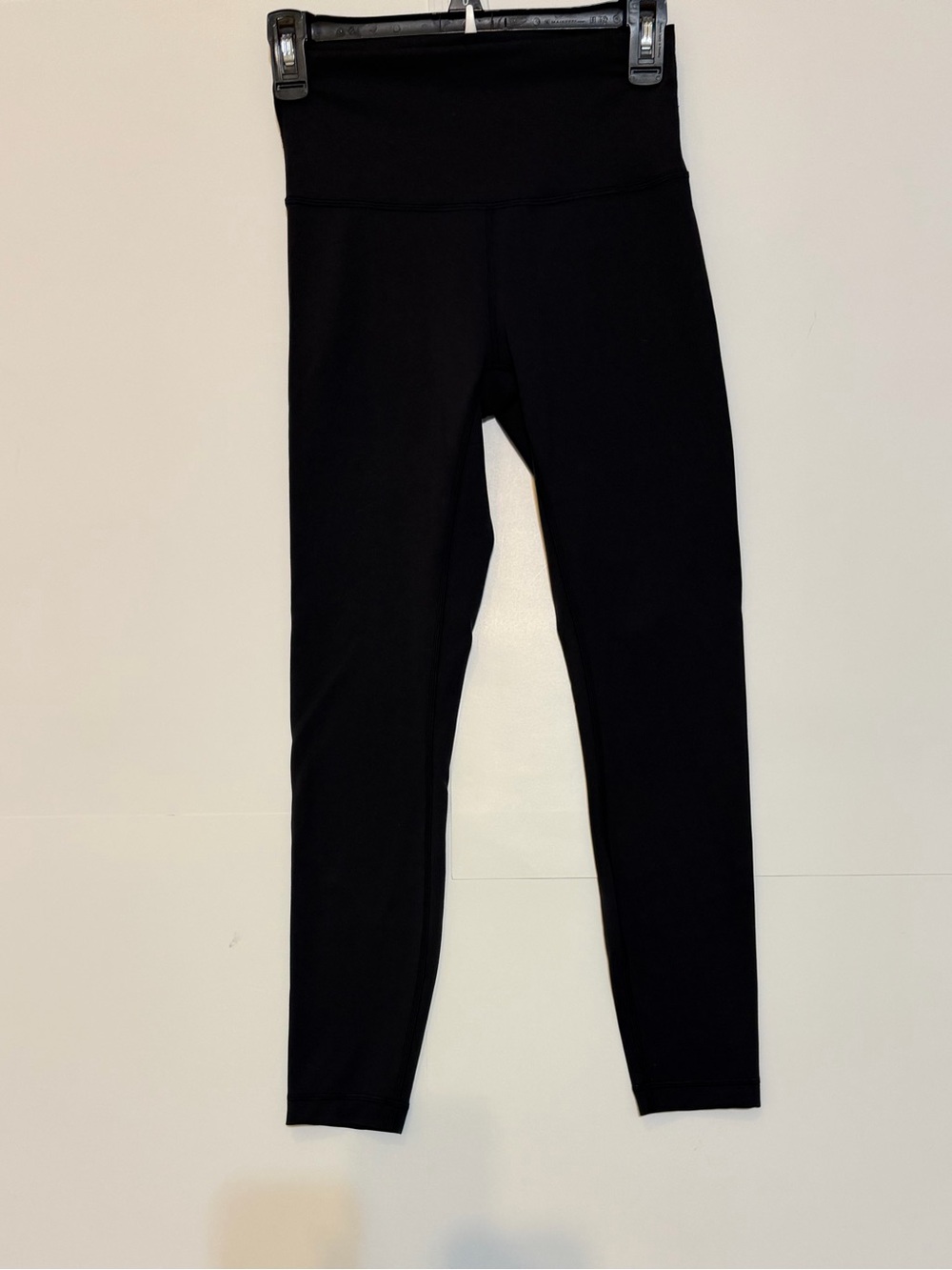 lululemon athletica Black High-Waist Leggings No pocket form fitting activewear